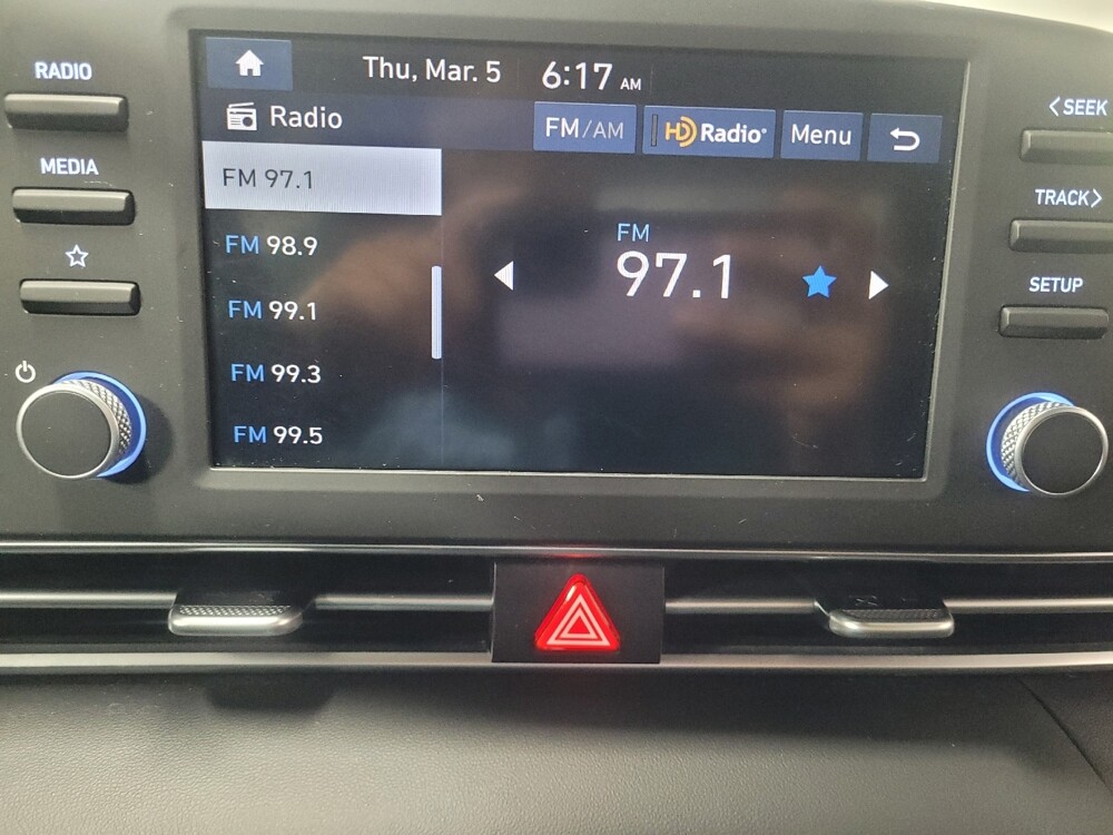 2025 Hyundai Elantra in Conyers, GA 30094 - 18119058 25