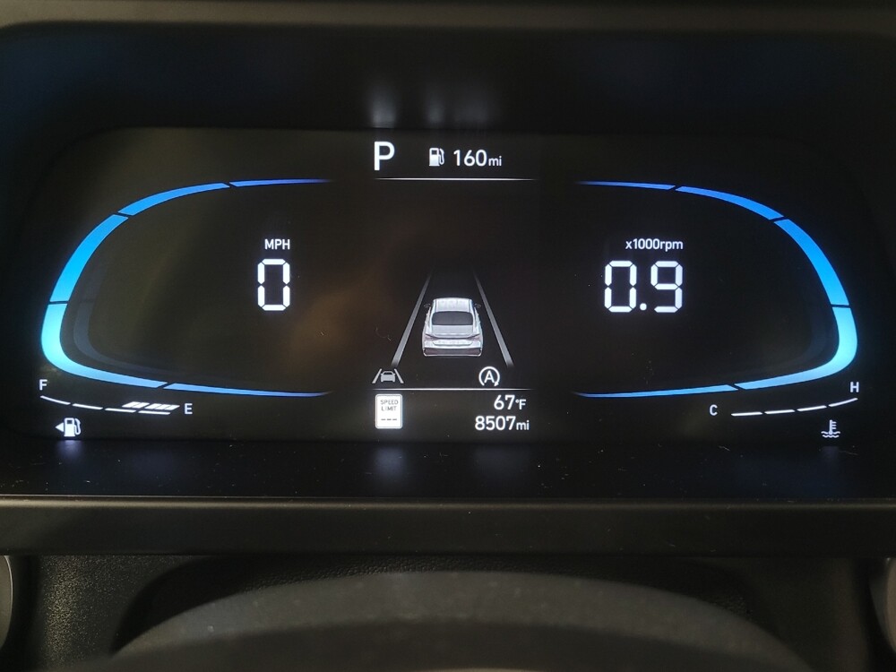 2025 Hyundai Elantra in Conyers, GA 30094 - 18119058 23