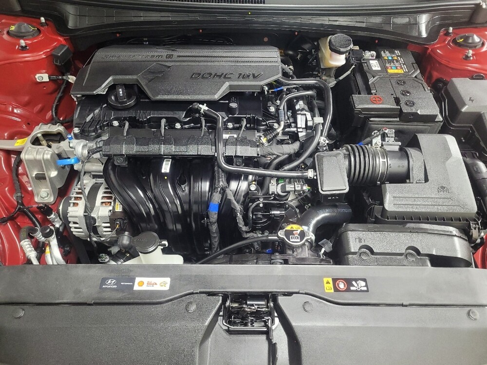 2025 Hyundai Elantra in Conyers, GA 30094 - 18119058 30