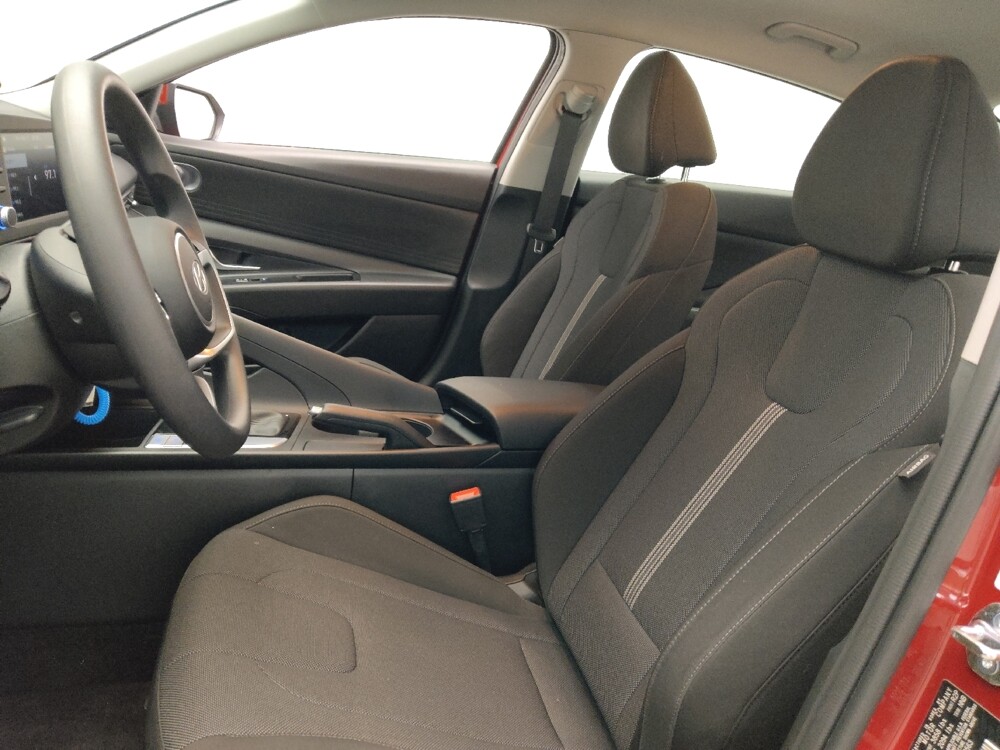 2025 Hyundai Elantra in Conyers, GA 30094 - 18119058 17