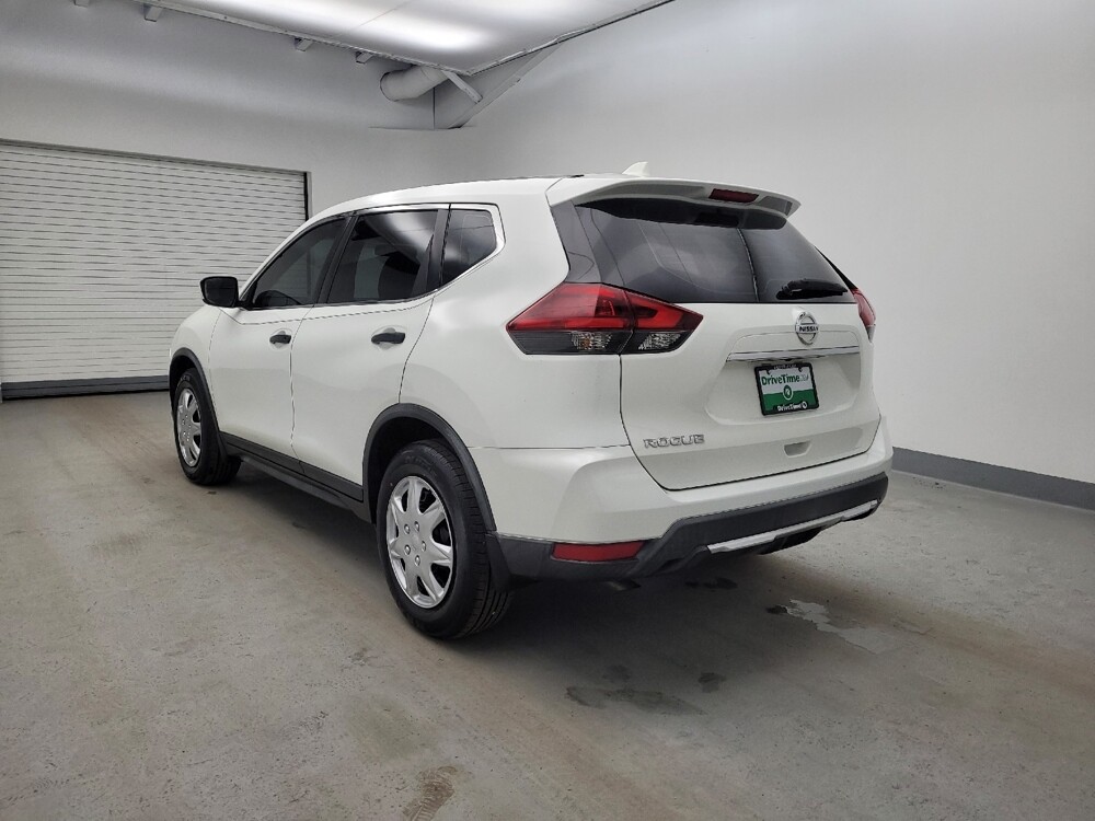 2018 Nissan Rogue in Cincinnati, OH 45255 - 18119064 5