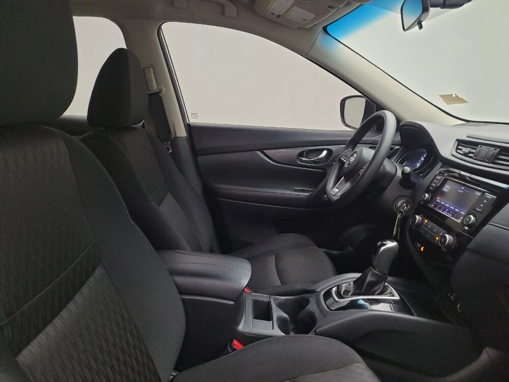 2018 Nissan Rogue in Cincinnati, OH 45255 - 18119064 21