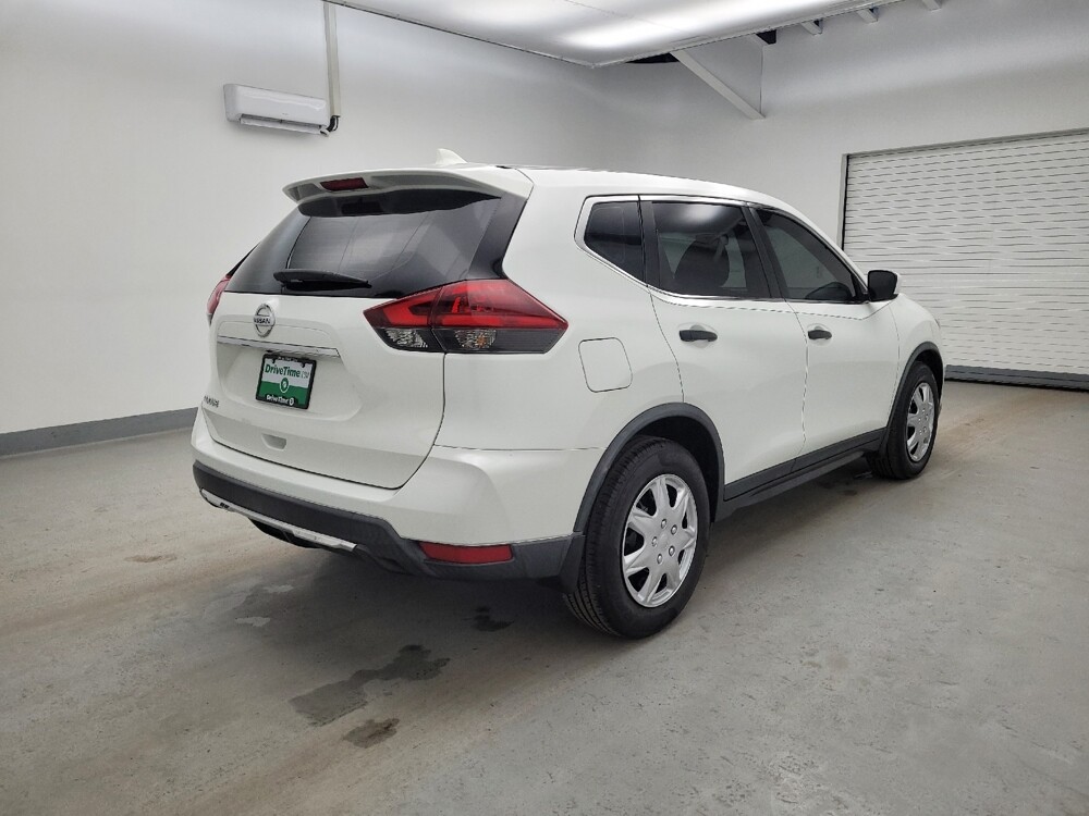 2018 Nissan Rogue in Cincinnati, OH 45255 - 18119064 10