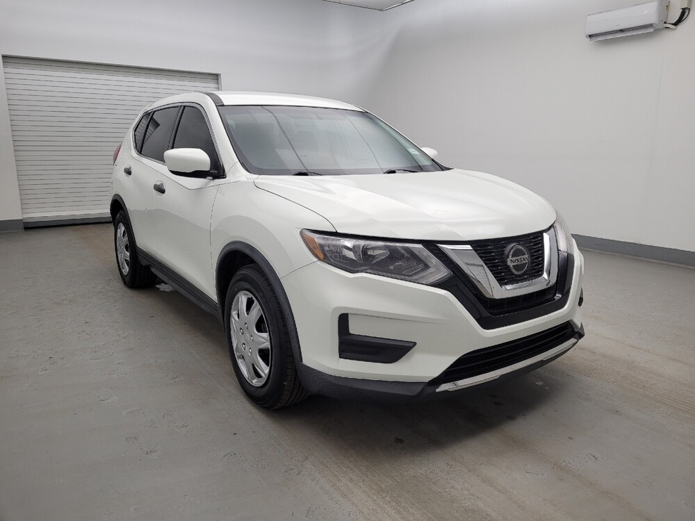 2018 Nissan Rogue in Cincinnati, OH 45255 - 18119064 13