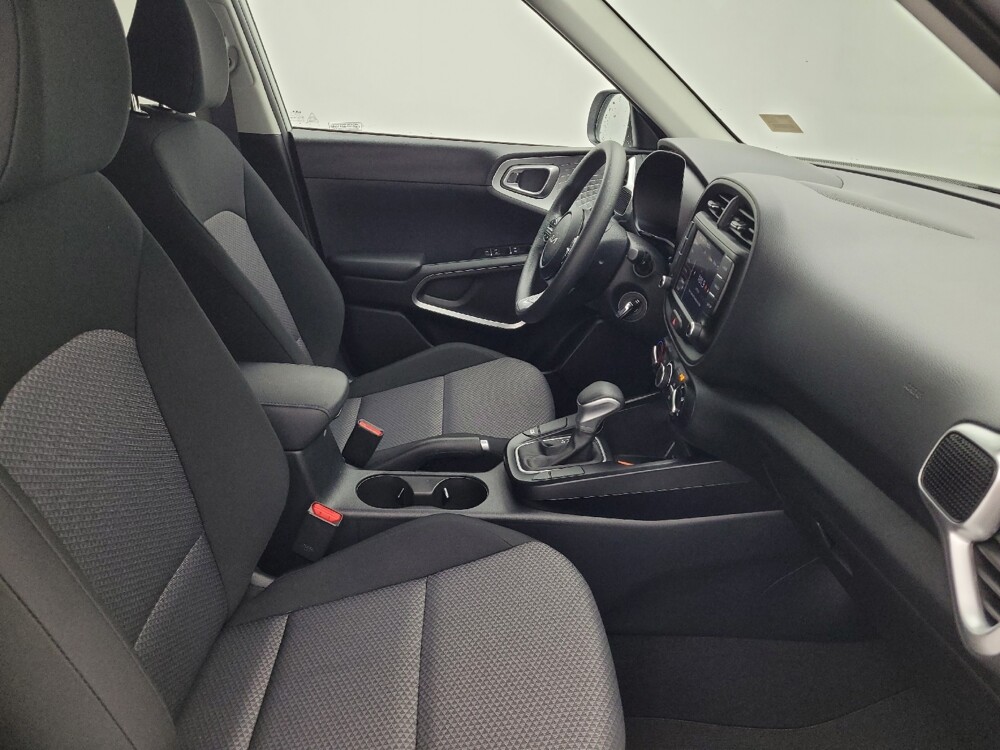 2025 Kia Soul in Greenville, SC 29607 - 18119066 21