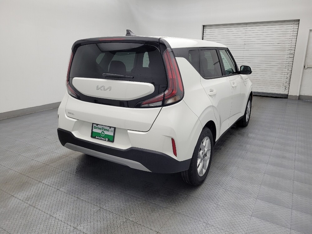 2025 Kia Soul in Greenville, SC 29607 - 18119066 9