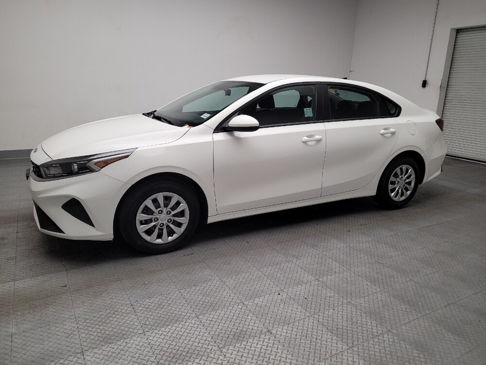 2023 Kia Forte in Riverside, CA 92504 - 18119067 2