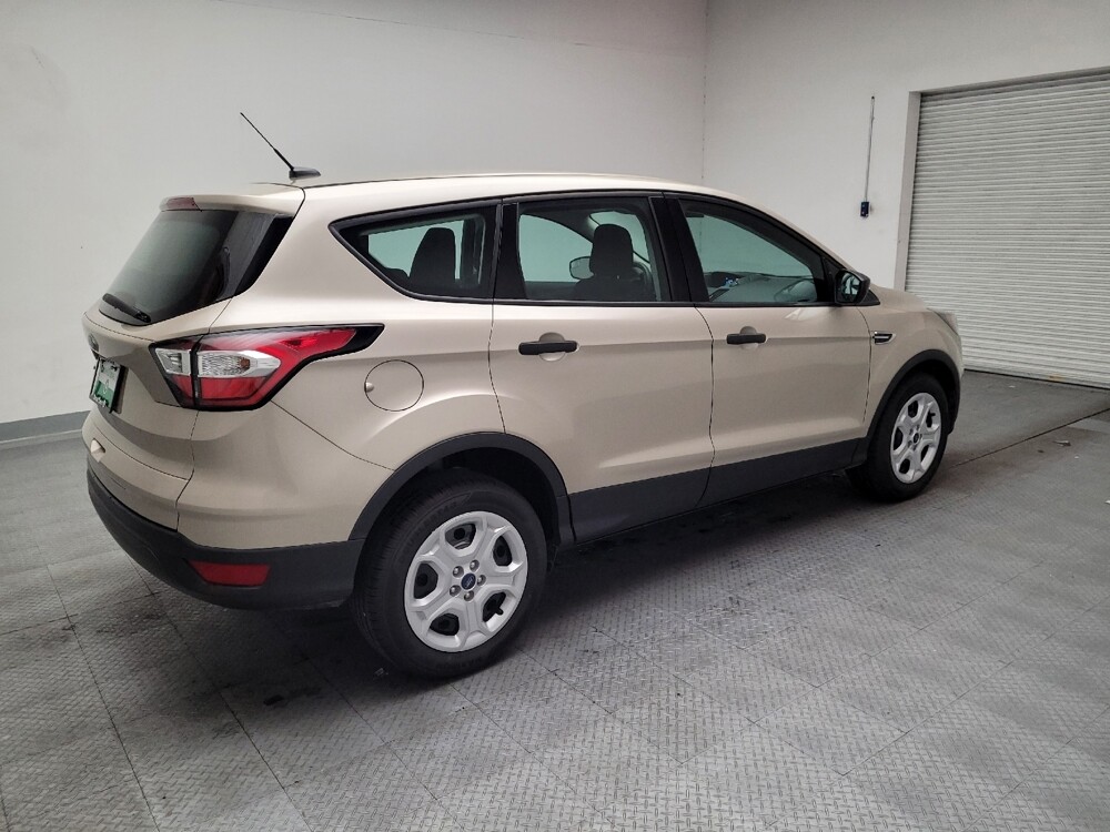 2018 Ford Escape in Downey, CA 90241 - 18119094 10
