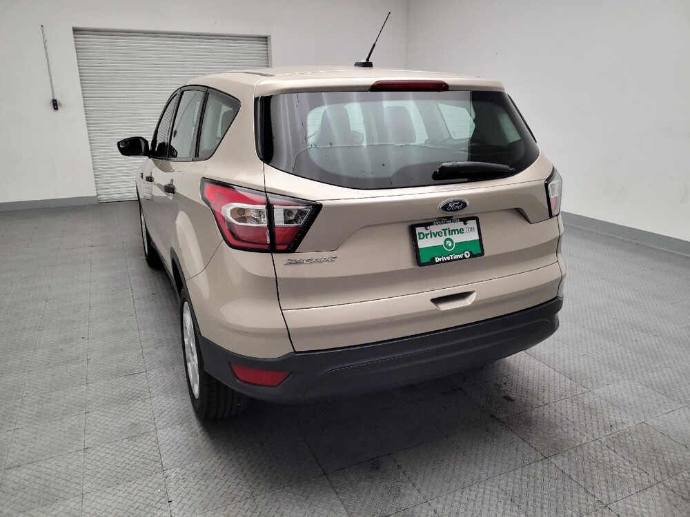 2018 Ford Escape in Downey, CA 90241 - 18119094 6