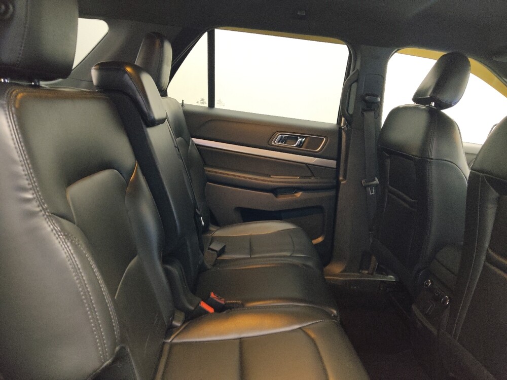 2019 Ford Explorer in Chattanooga, TN 37421 - 18119100 19
