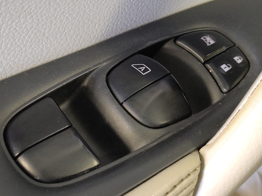 2018 Nissan Rogue Sport in Houston, TX 77074 - 18119105 27