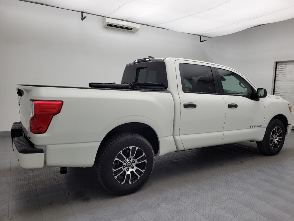 2022 Nissan Titan in Greensboro, NC 27407 - 18119127 10