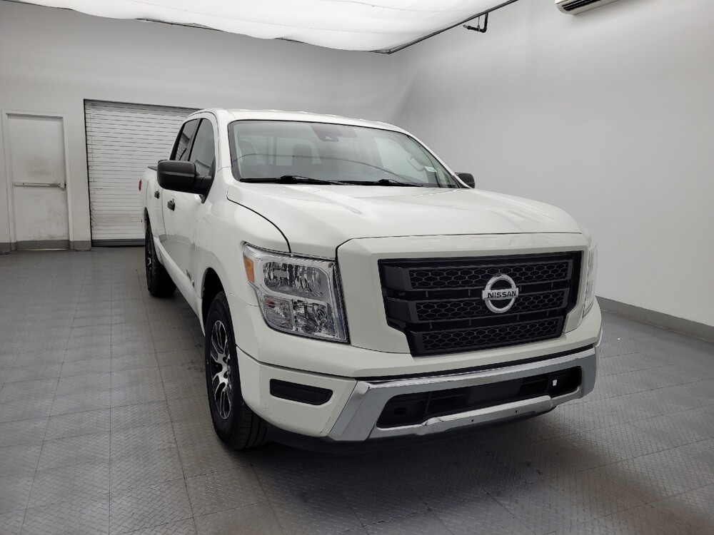 2022 Nissan Titan in Greensboro, NC 27407 - 18119127 14