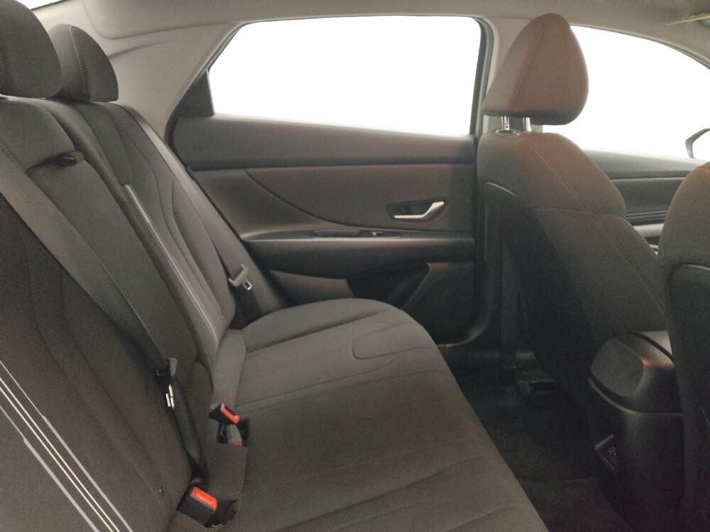 2024 Hyundai Elantra in Tulsa, OK 74145 - 18119129 19