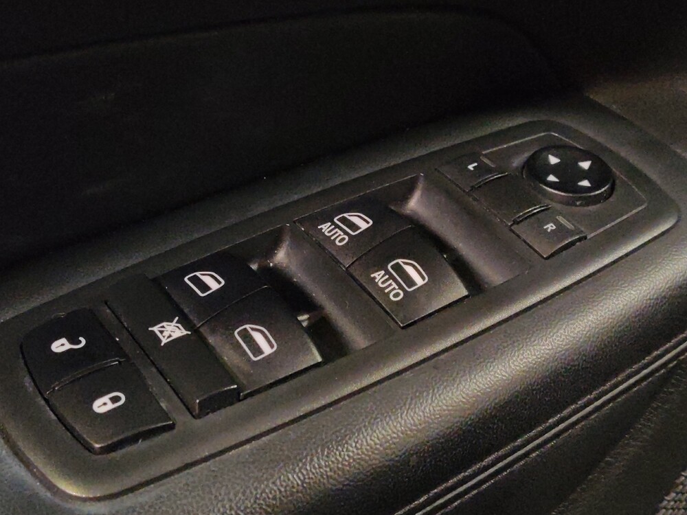 2018 Jeep Grand Cherokee in Jacksonville, FL 32210 - 18119135 27