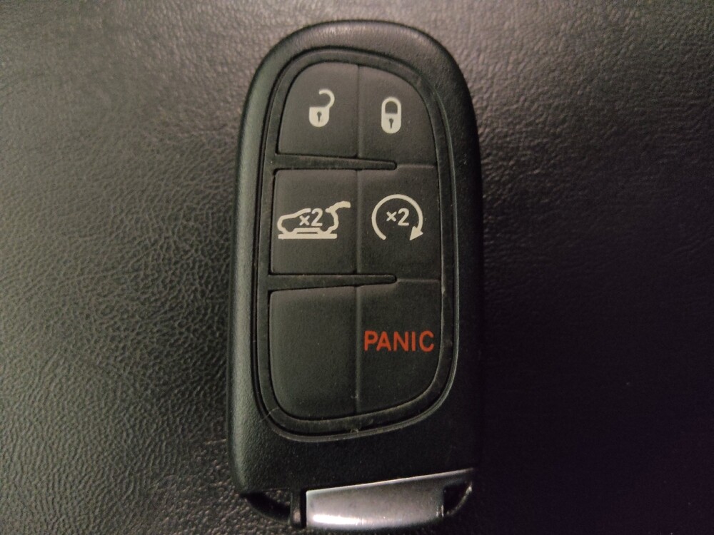 2022 Jeep Cherokee in Houston, TX 77074 - 18119156 32