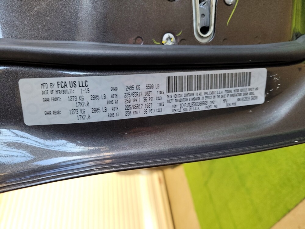 2019 Jeep Cherokee in Cincinnati, OH 45255 - 18119158 33