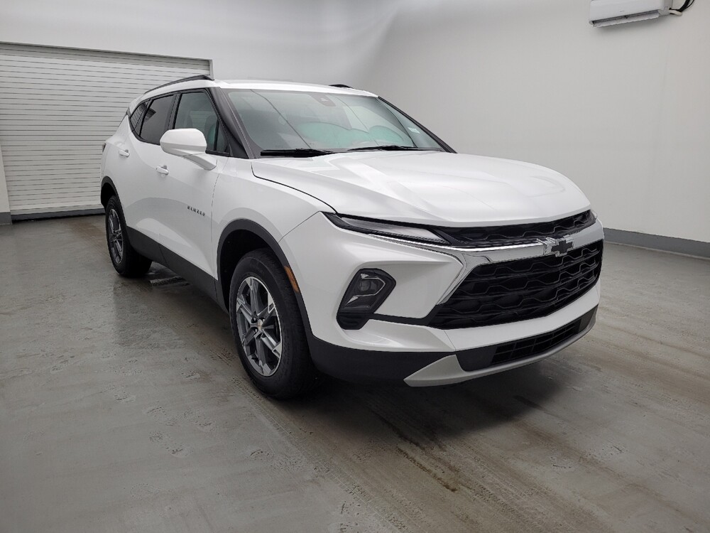 2024 Chevrolet Blazer in Cincinnati, OH 45255 - 18119159 13