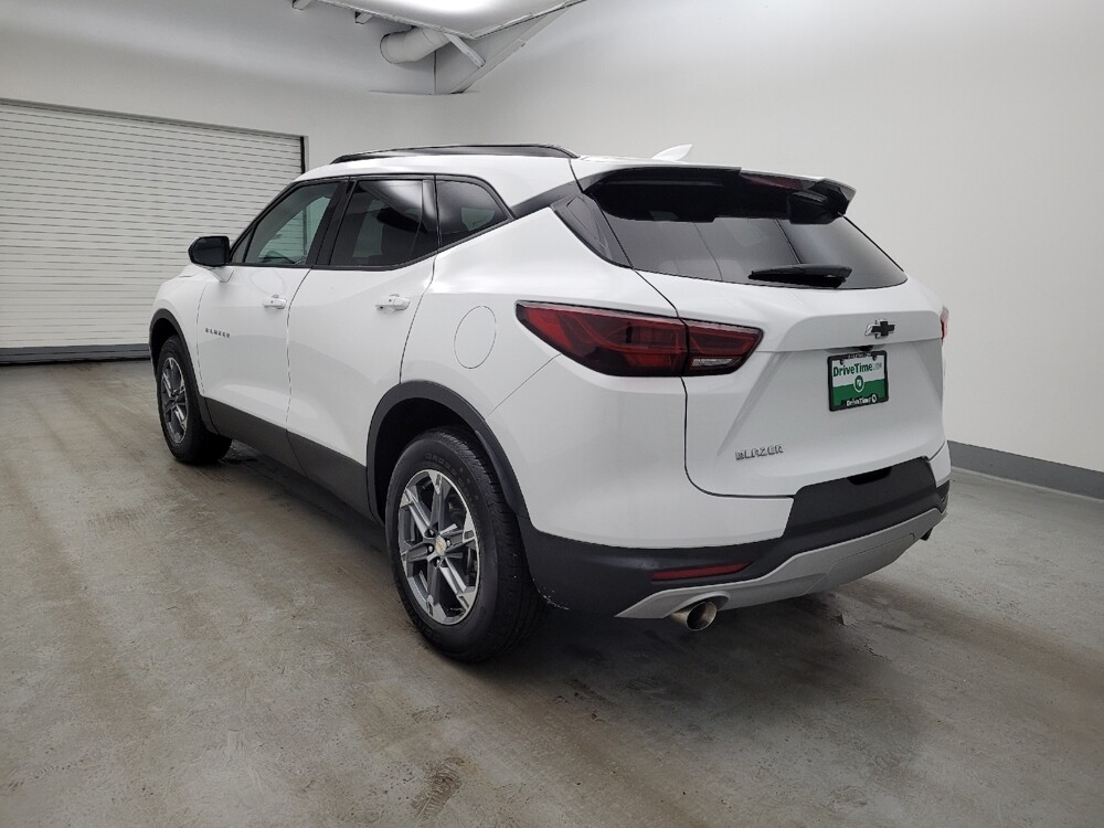 2024 Chevrolet Blazer in Cincinnati, OH 45255 - 18119159 5