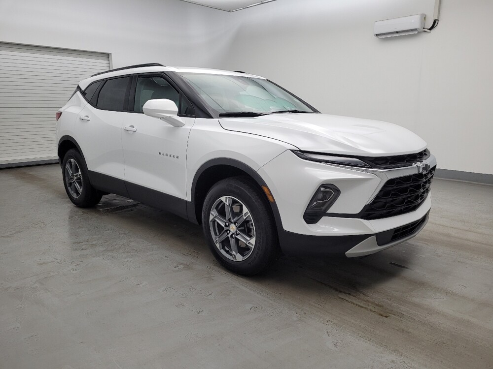 2024 Chevrolet Blazer in Cincinnati, OH 45255 - 18119159 11