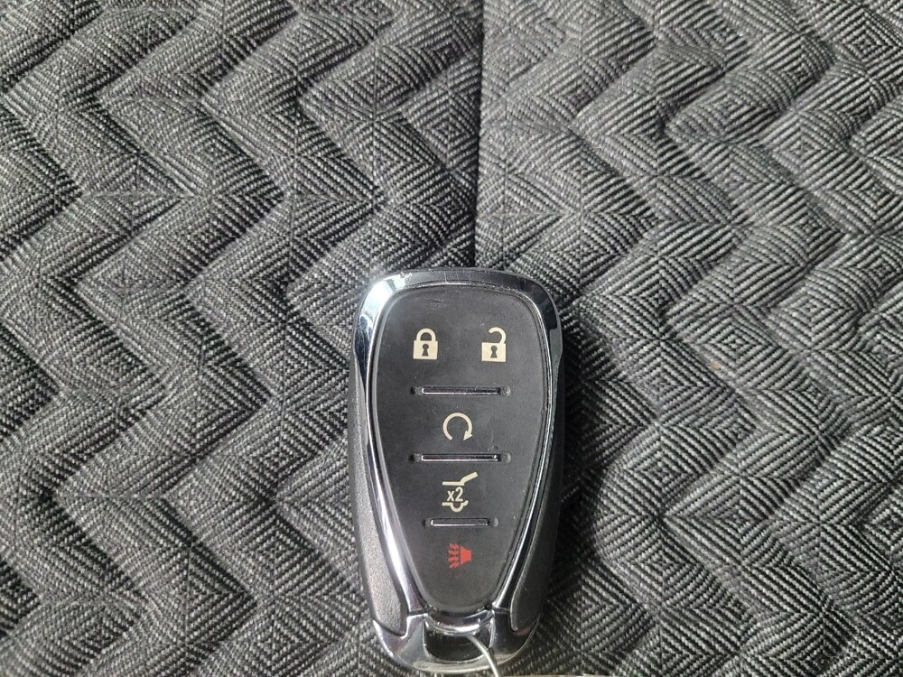 2023 Chevrolet Equinox in Indianapolis, IN 46219 - 18119165 32