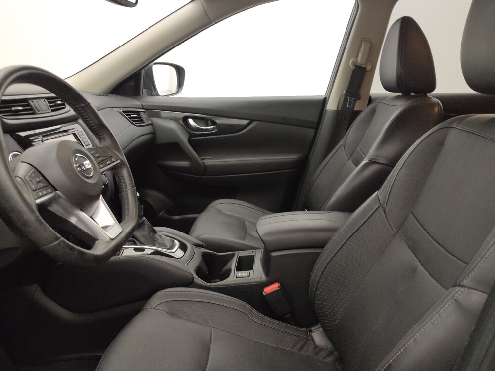 2017 Nissan Rogue in Lakeland, FL 33815 - 18119169 17