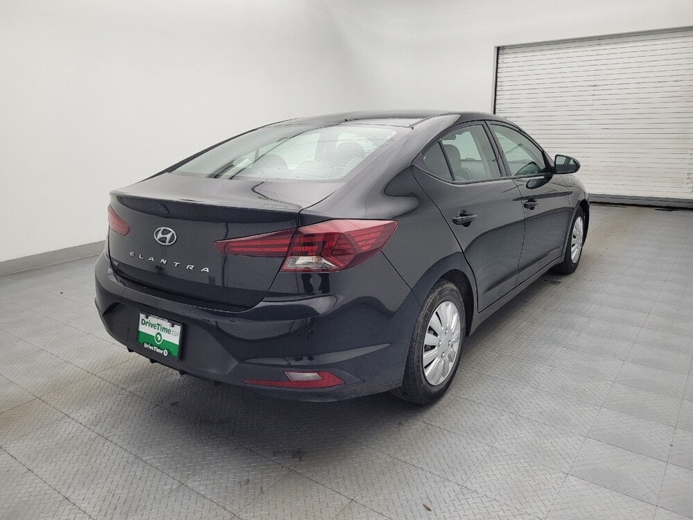 2020 Hyundai Elantra in Raleigh, NC 27604 - 18119174 9