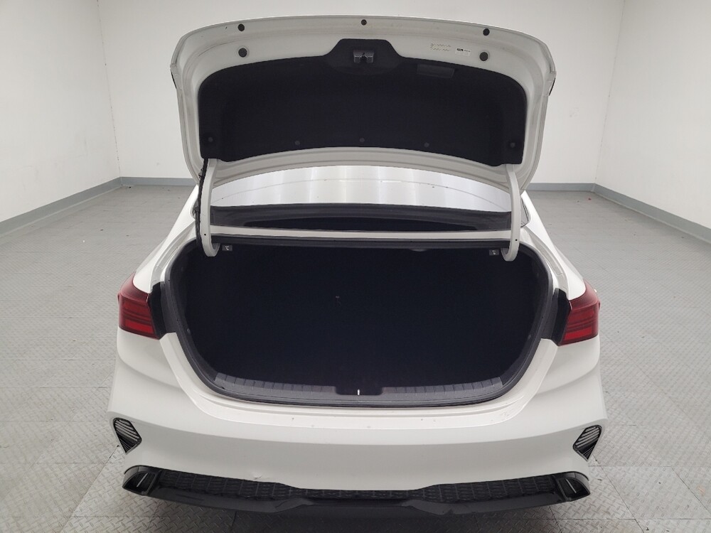 2023 Kia Forte in Riverside, CA 92504 - 18119175 29