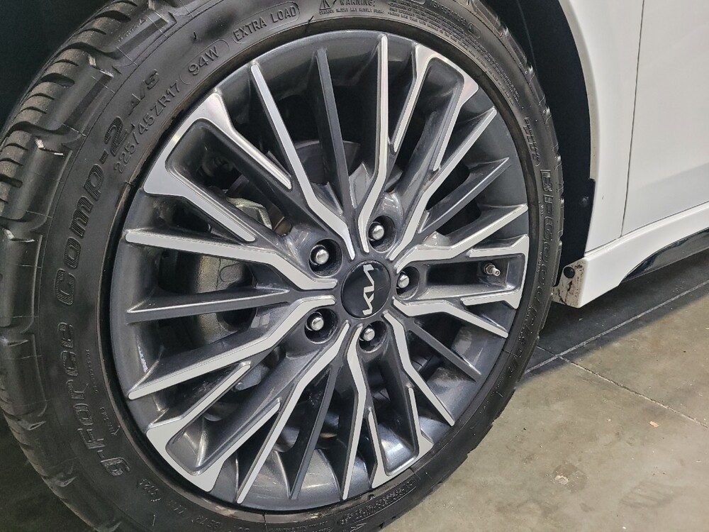 2023 Kia Forte in Riverside, CA 92504 - 18119175 31