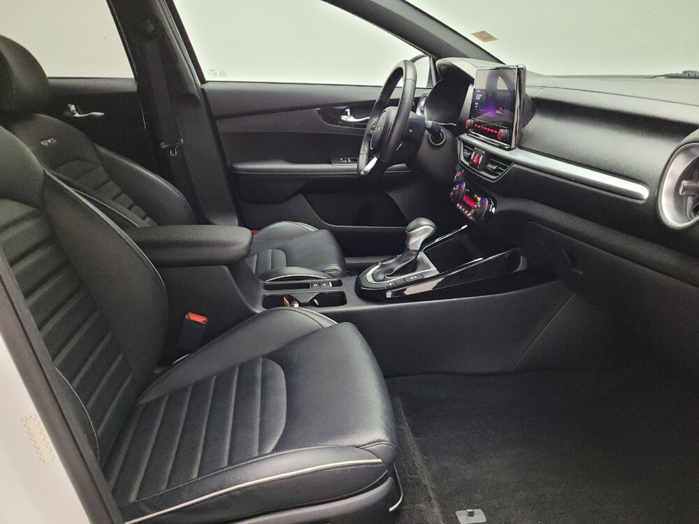 2023 Kia Forte in Riverside, CA 92504 - 18119175 21