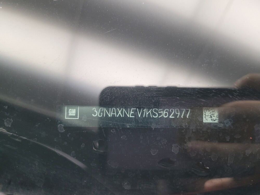 2019 Chevrolet Equinox in Indianapolis, IN 46222 - 18119181 33