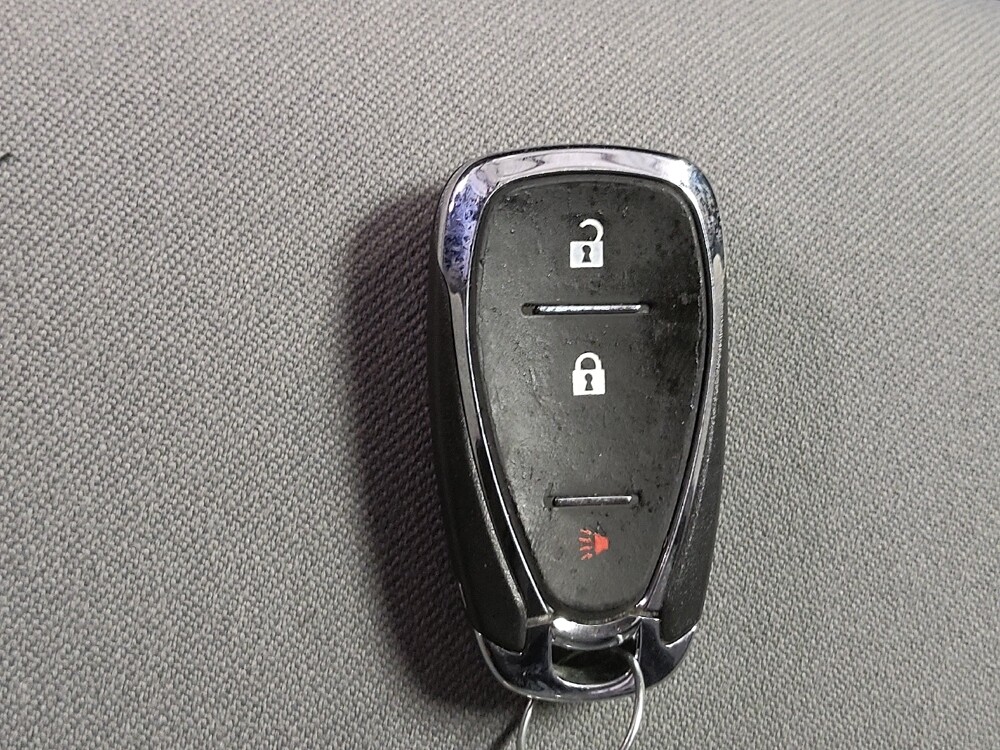 2020 Chevrolet Equinox in Conway, SC 29526 - 18119188 32
