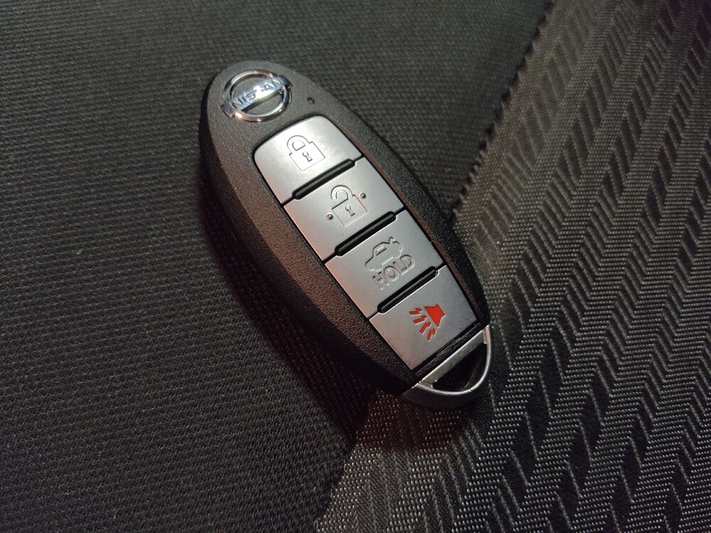 2020 Nissan Versa in Chandler, AZ 85225 - 18119191 32