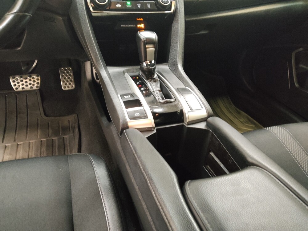 2019 Honda Civic in Fairfield, OH 45014 - 18119207 26