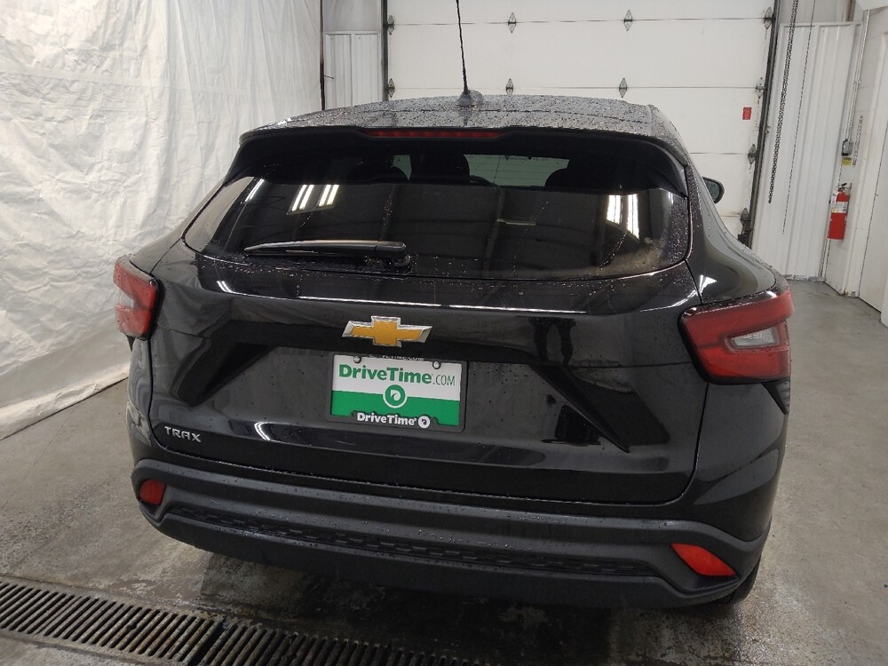 2025 Chevrolet Trax in Fairfield, OH 45014 - 18119209 7