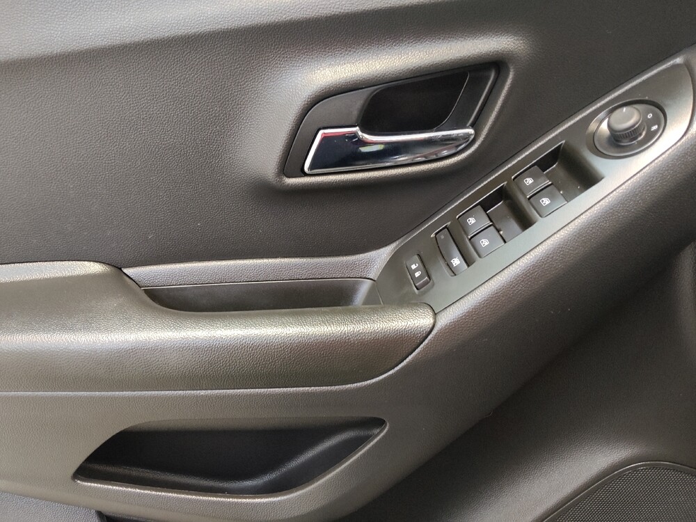 2021 Chevrolet Trax in Fairfield, OH 45014 - 18119210 27