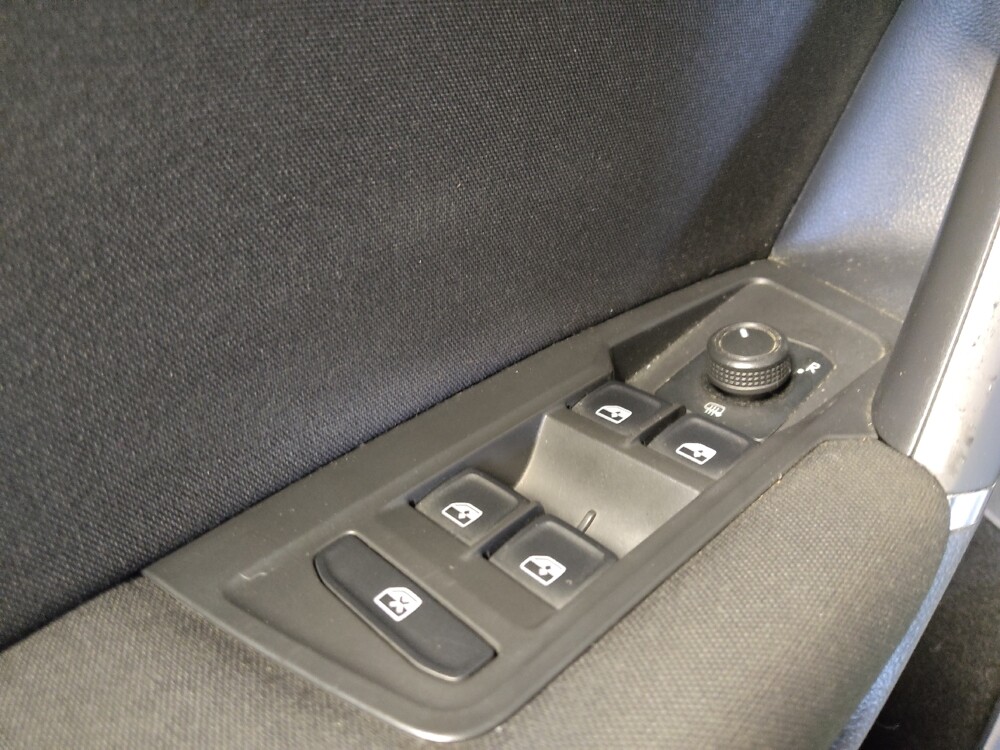 2020 Volkswagen Tiguan in Clearwater, FL 33764 - 18119215 27