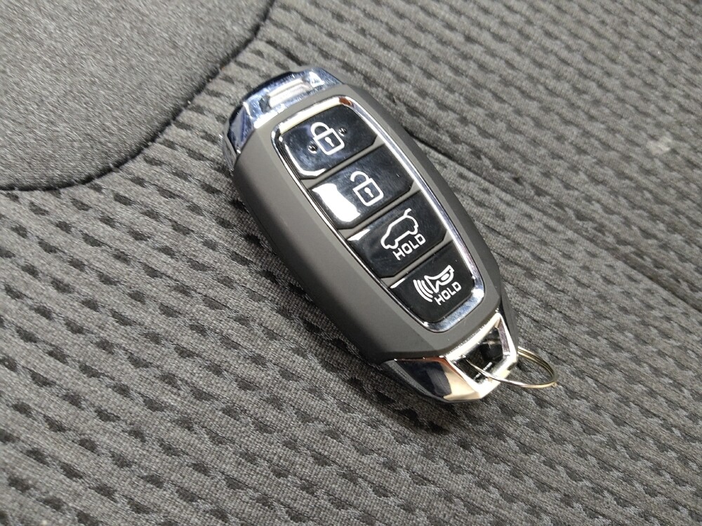 2020 Hyundai Santa Fe in Mesa, AZ 85210 - 18119227 32