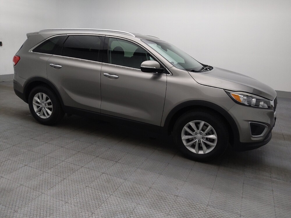 2018 Kia Sorento in Jacksonville, FL 32210 - 18119234 11