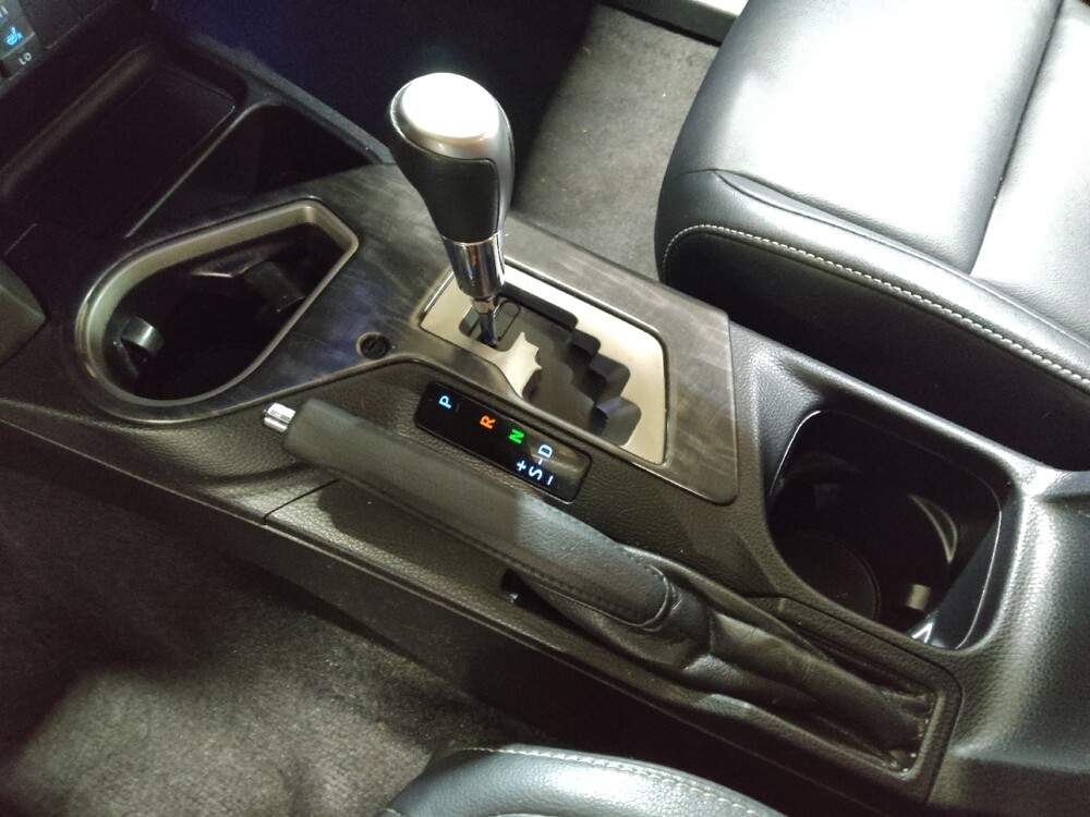 2018 Toyota RAV4 in Fort Worth, TX 76116 - 18119235 26