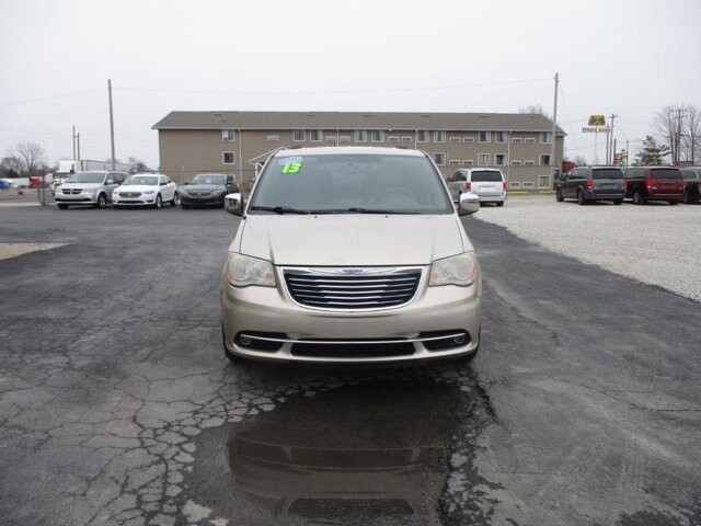 2013 Chrysler Town & Country in Oak Grove, MO 64075 - 18119241 2