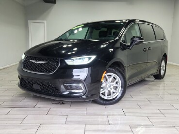 2024 Chrysler Pacifica in Cinnaminson, NJ 08077