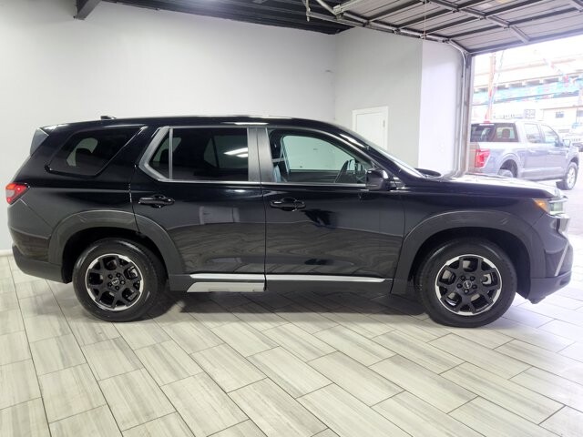 2025 Honda Pilot in Cinnaminson, NJ 08077 - 18119245 6