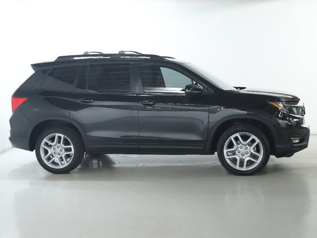 2024 Honda Passport in Bedford, OH 44146 - 18119259 11