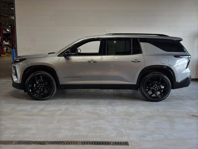 2025 Chevrolet Traverse in Burlington, WI 53105 - 18119272 2