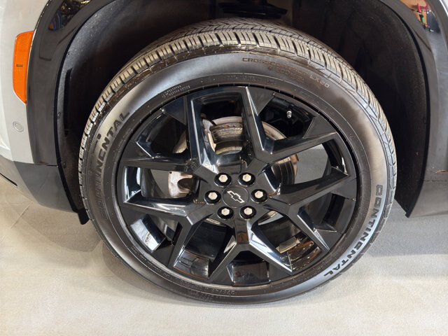 2025 Chevrolet Traverse in Burlington, WI 53105 - 18119272 9