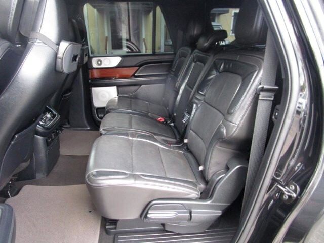 2018 Lincoln Navigator L in Tampa, FL 33604-6914 - 18119297 11