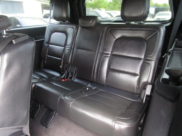 2018 Lincoln Navigator L in Tampa, FL 33604-6914 - 18119297 12