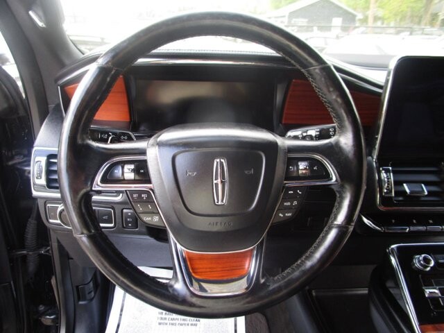 2018 Lincoln Navigator L in Tampa, FL 33604-6914 - 18119297 4