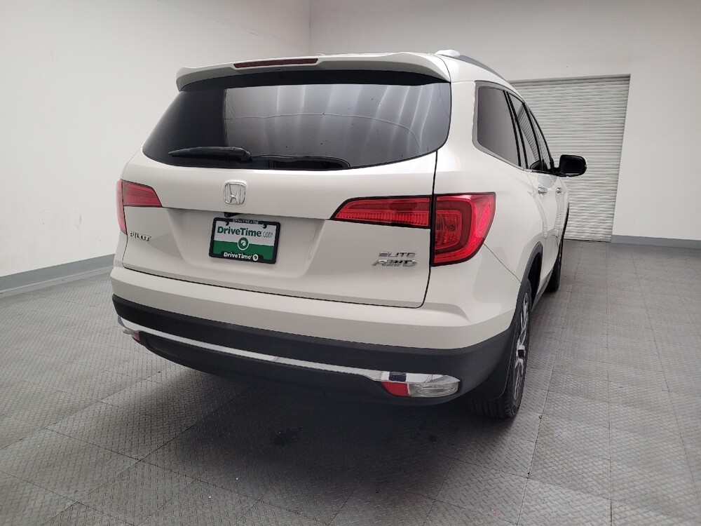 2018 Honda Pilot in Fresno, CA 93726 - 18119304 7